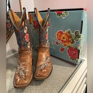 Macy Bean Women’s Cowboy Boots Size 9